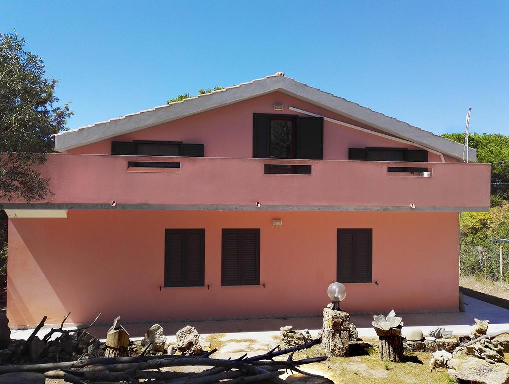 Pineta Spiaggia Grande Calasetta Exterior foto
